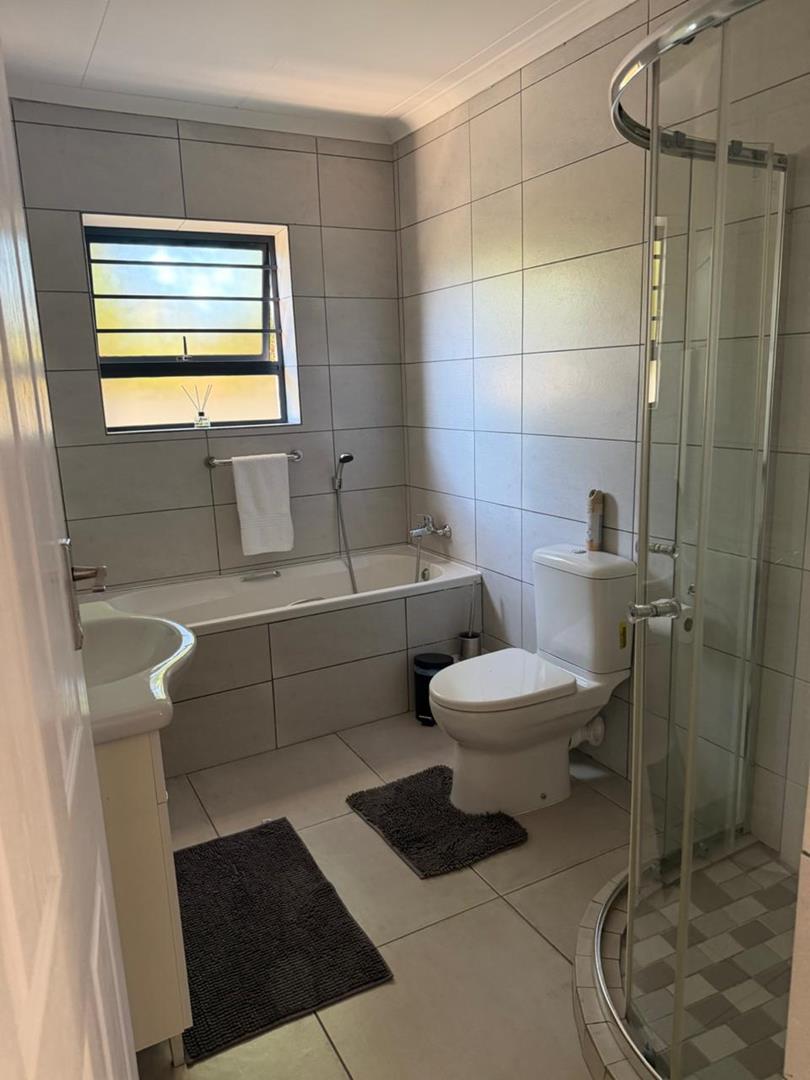 2 Bedroom Property for Sale in Protea Heights Western Cape